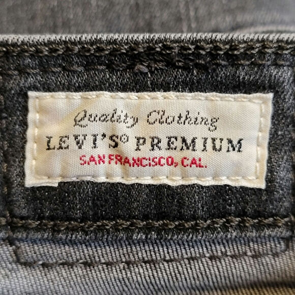 Levi's 311 Shaping Skinny Mid Rise Stretch Black Premium Denim Jean Size 32 - Picture 12 of 16